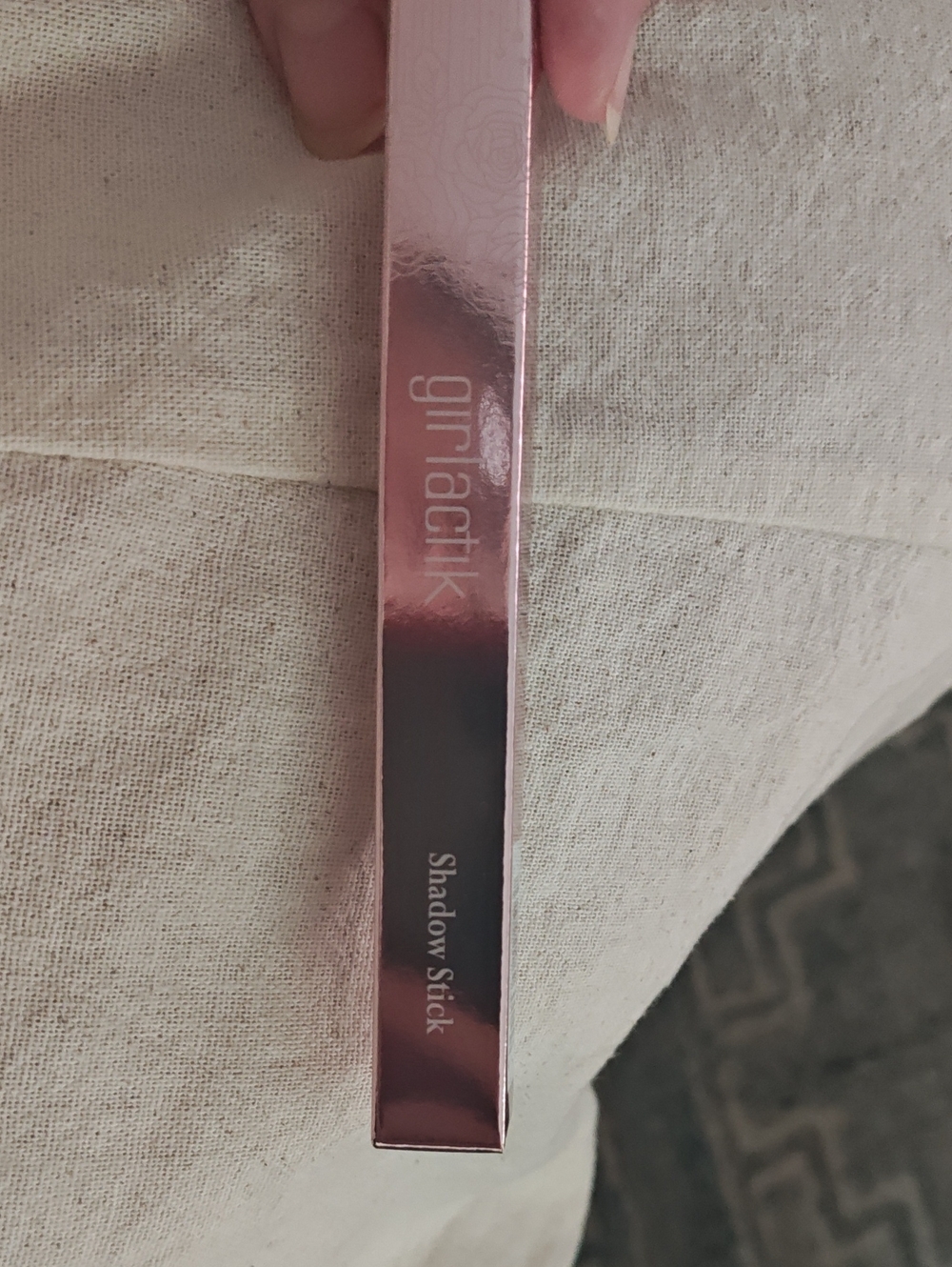 girla ctik Rose Pink Shadow Stick — Creamy Pink Eye Color